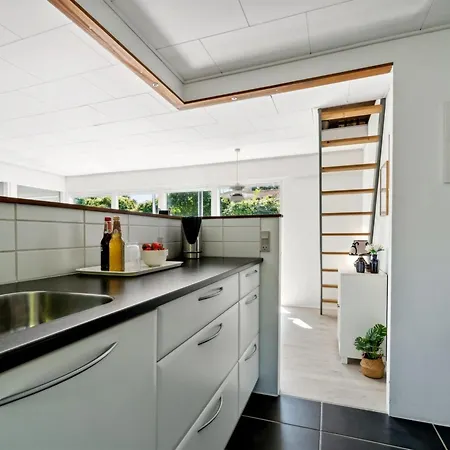 Laerke - 200m From The Sea By Interhome Gudhjem