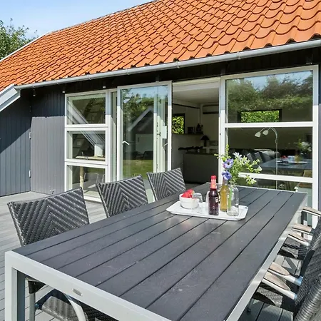 Laerke - 200m From The Sea By Interhome Gudhjem