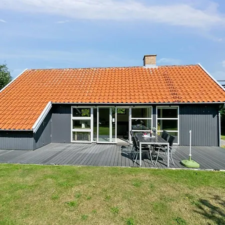 Laerke - 200m From The Sea By Interhome Semesterbostad Gudhjem