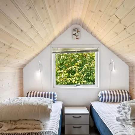 Semesterbostad Laerke - 200m From The Sea By Interhome Gudhjem